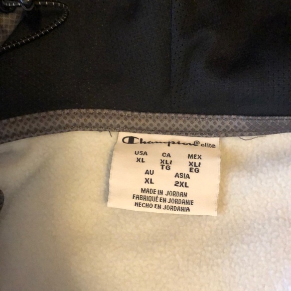 Champion hoody - Picture 3 of 3